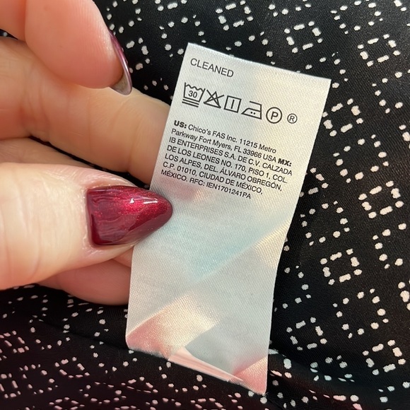 Chico’s Blazer Black Roll Up Sleeves Contrast Lining Size XL Chicos 3 - Picture 11 of 11